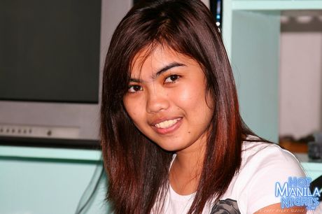 Very hairy Filipina babe Angie but pretty face